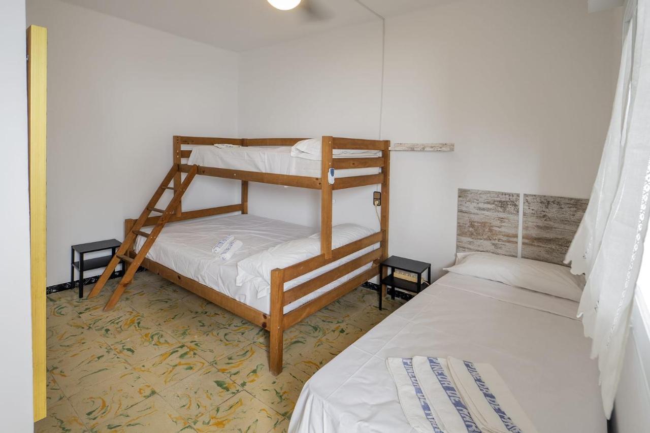 L'Hostalet Guesthouse Пинеда де Мар Екстериор снимка